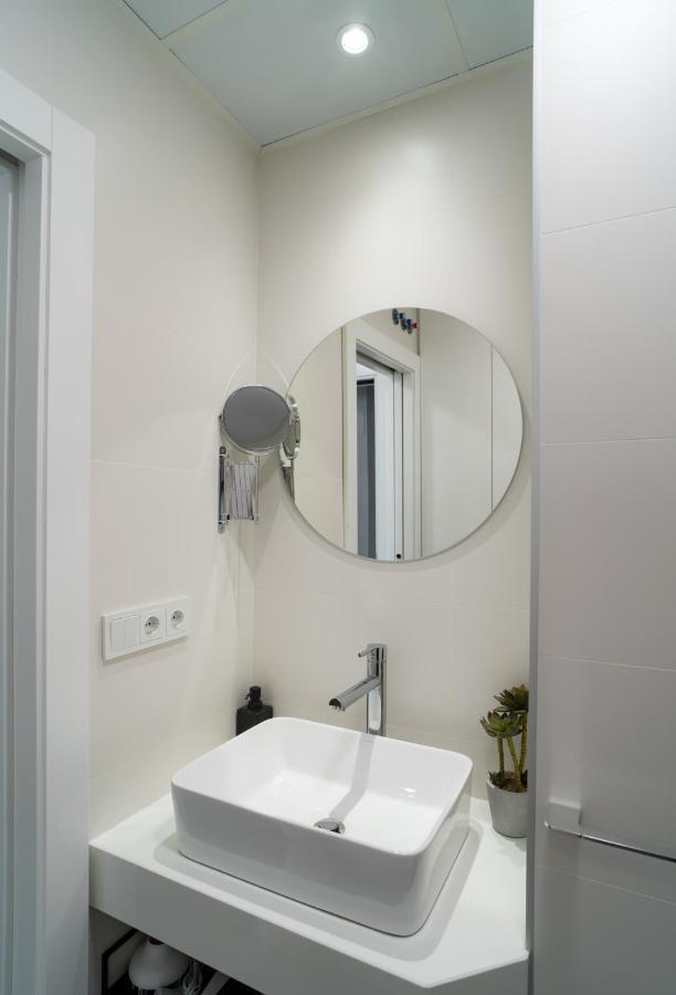 Aac Malaga - Apartamento Luminoso Y Nuevo, A 1,3Km Del Centro De Málaga Kültér fotó